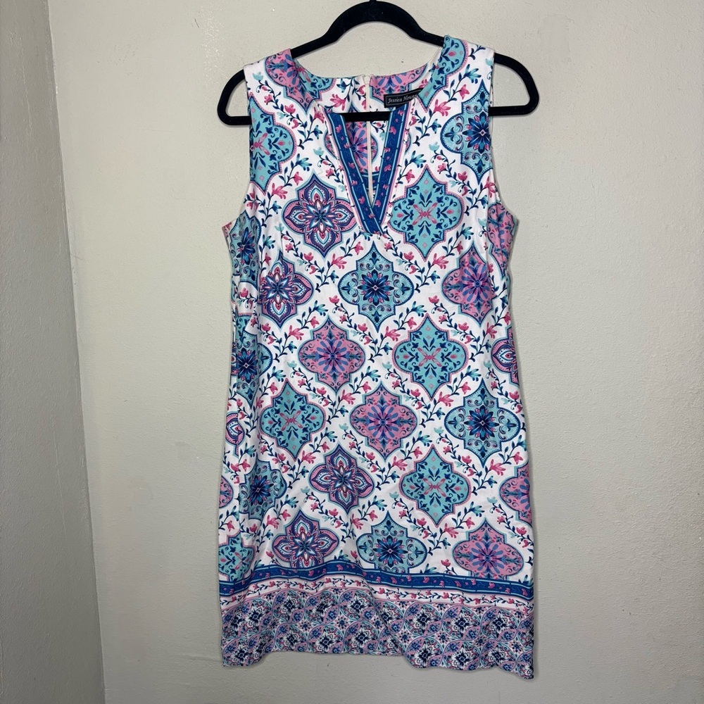 Jessica Howard Pink & Aqua Floral Medallion Shift Dress